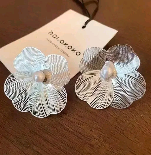 Floral Flower Pearl Earrings